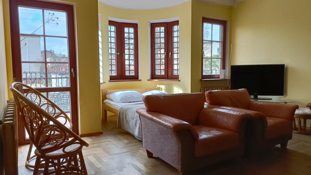 Dom Wypoczynkowy Rybnicka - Apartamenty Gdynia Buitenkant foto
