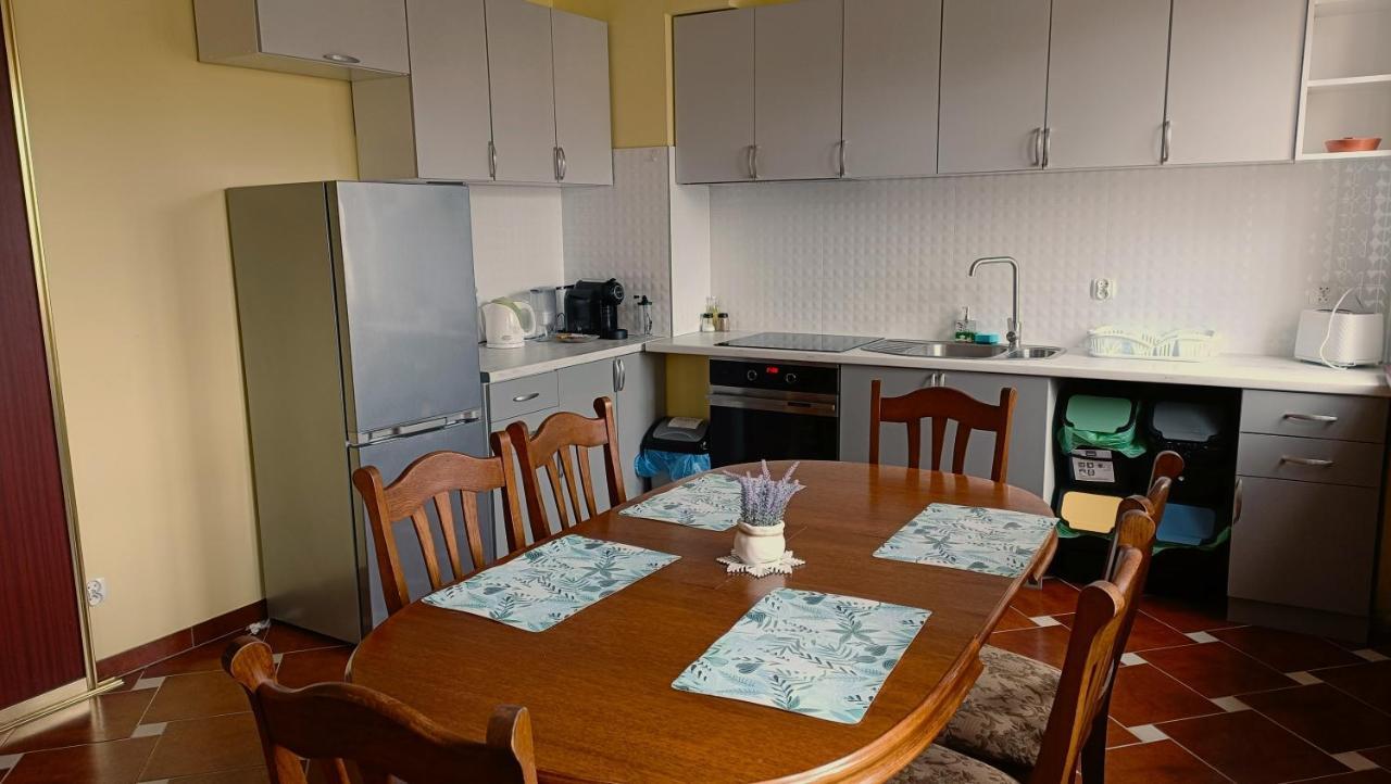 Dom Wypoczynkowy Rybnicka - Apartamenty Gdynia Buitenkant foto